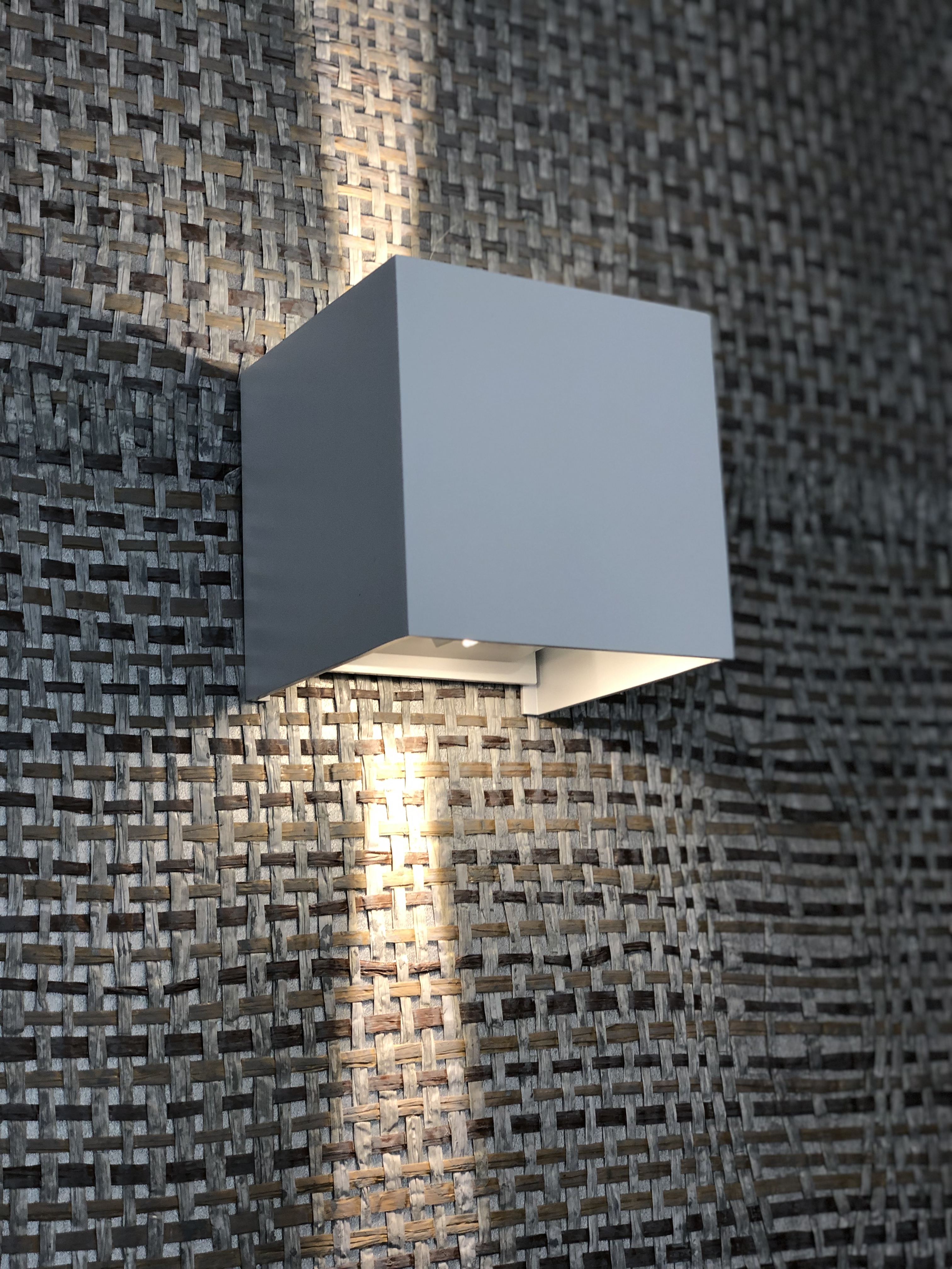 Aplique De Pared Bidireccional Exterior Aluminio Con Luz Led