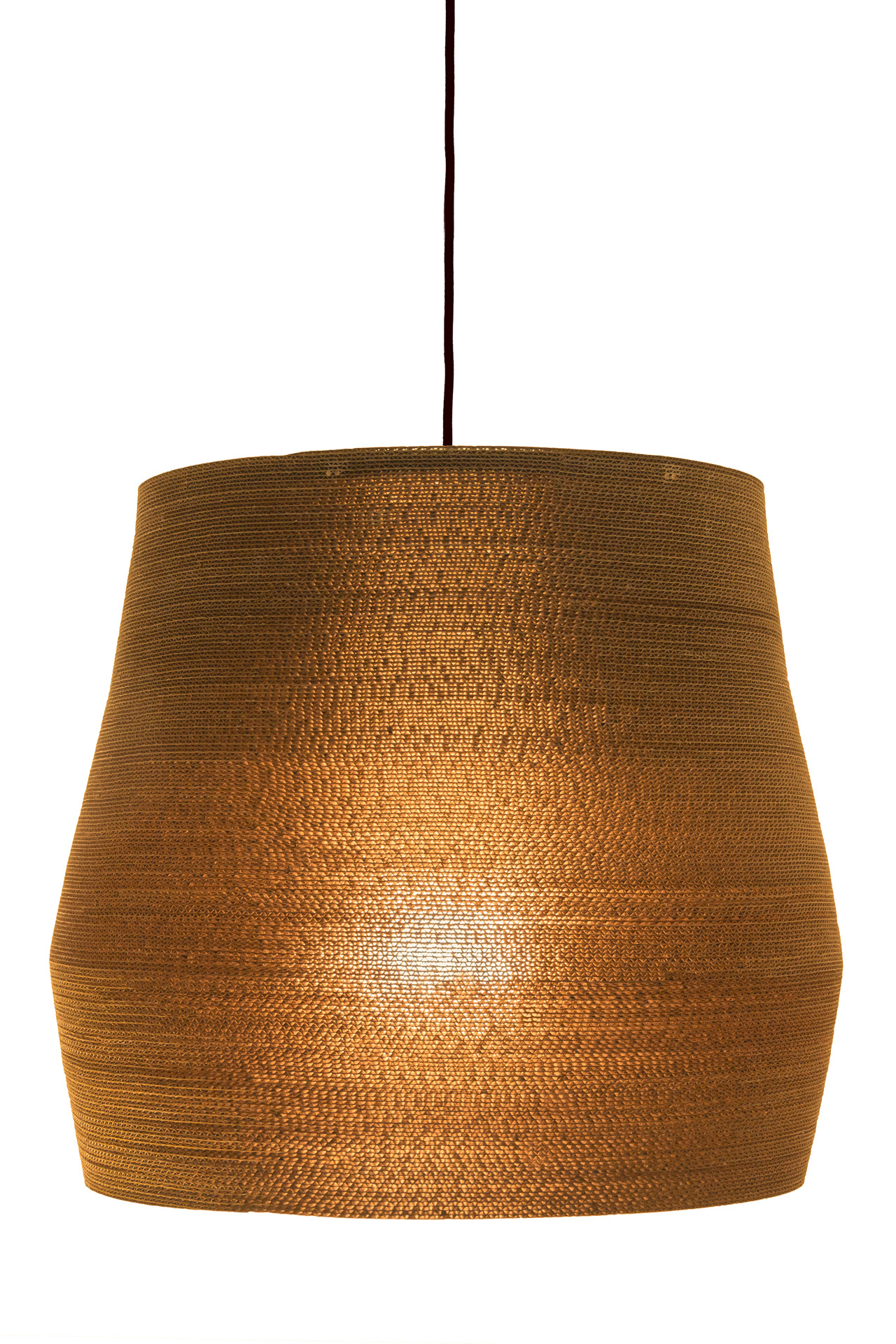 cono_espejado_lampara_colgante_fabricada_en_carton_corrugado_1